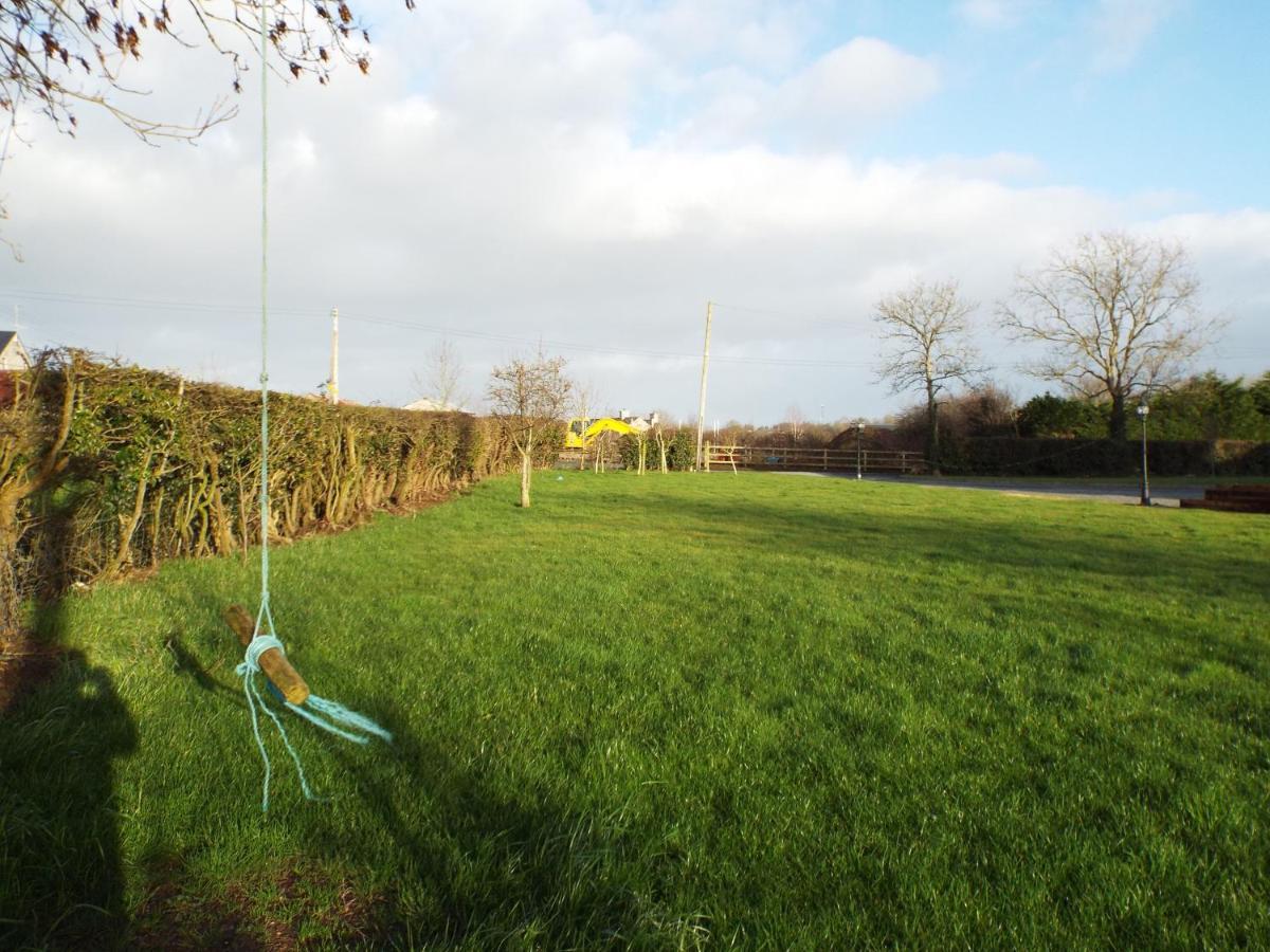 Knockalla Luxury Property With Hot Tub Suitable For Families Portadown Exterior foto