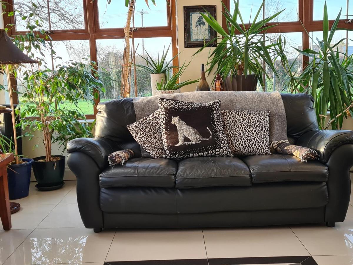 Knockalla Luxury Property With Hot Tub Suitable For Families Portadown Exterior foto